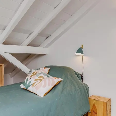 Avenca Da - Tiny House 4 & Surf Lisbon Getaway Parede