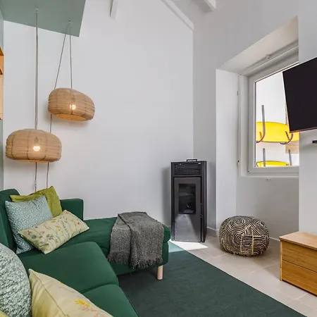 Σπίτι διακοπών Avenca Da - Tiny House 4 & Surf Lisbon Getaway