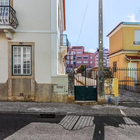 Avenca Da - Tiny House 4 & Surf Lisbon Getaway Holiday home Parede