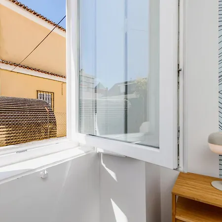 Scandi Tiny House By The Beach And Surf - Lisbon Coast Casa de Férias *