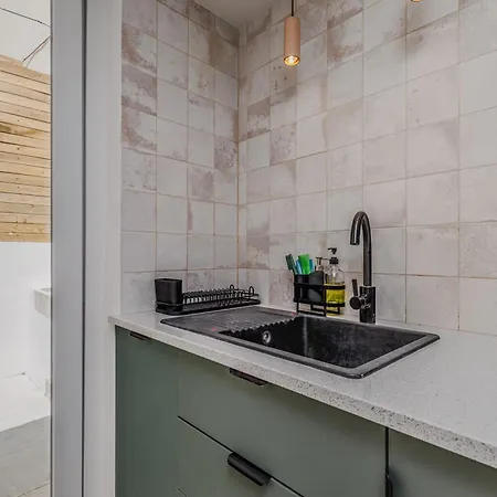 Avenca Da - Tiny House 4 & Surf Lisbon Getaway Holiday home