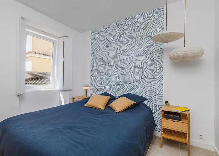 Avenca Da - Tiny House 4 & Surf Lisbon Getaway